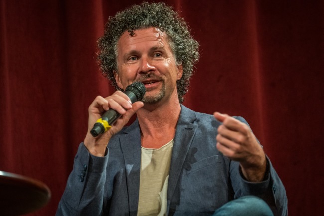 Premier előtti közönségtalálkozós vetítések