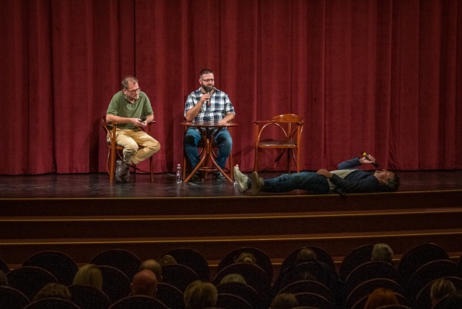 Premier előtti közönségtalálkozós vetítések