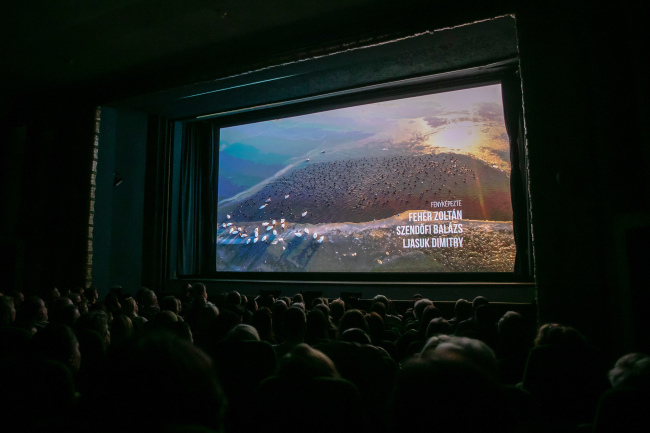 Premier előtti közönségtalálkozós vetítések